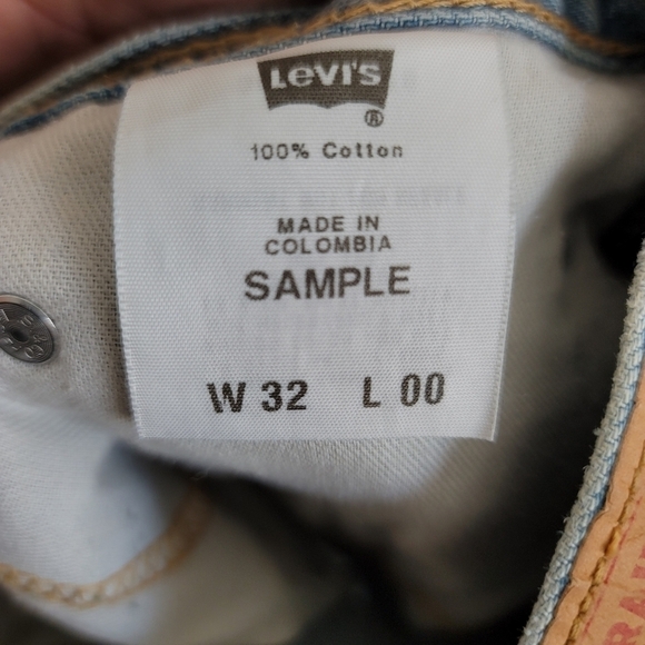 Levi's 511 Light Wash Distressed Denim Cut-Off Jean Shorts - Picture 4 of 11